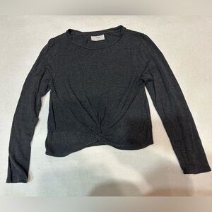 (M) IVOIRE Gray Long Sleeve Shirt Crop Top with Knot